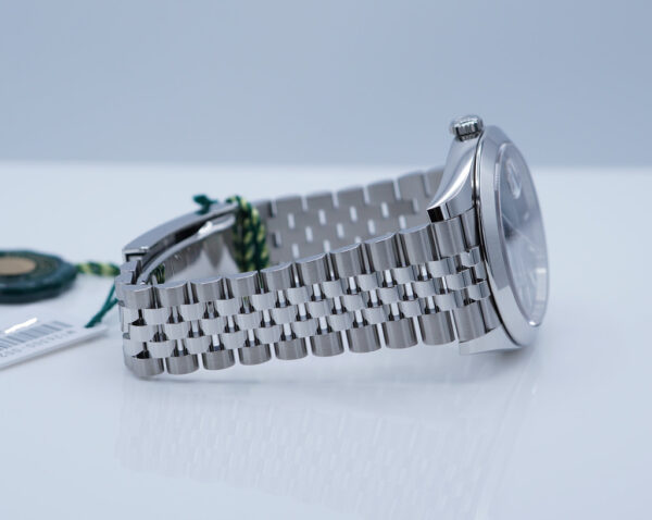 BRAND NEW Rolex 126300 DATEJUST 41 MINT GREEN DIAL JUBILEE BAND 2024 COMPLETE SET - Image 6