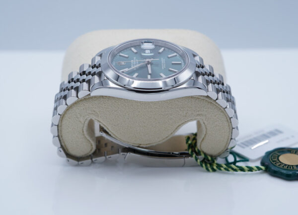 BRAND NEW Rolex 126300 DATEJUST 41 MINT GREEN DIAL JUBILEE BAND 2024 COMPLETE SET - Image 4