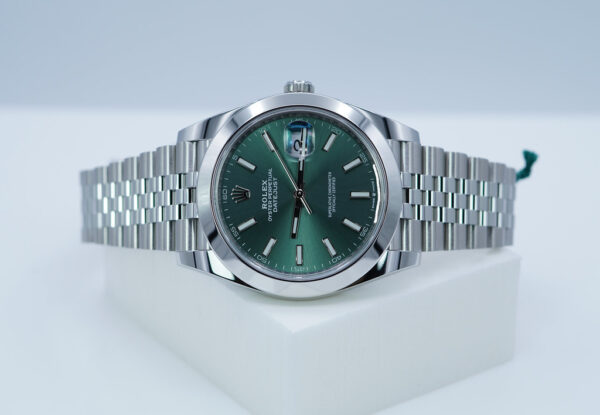 BRAND NEW Rolex 126300 DATEJUST 41 MINT GREEN DIAL JUBILEE BAND 2024 COMPLETE SET - Image 10