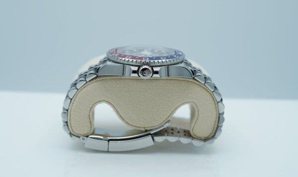 Rolex 126710BLRO PEPSI GMT MASTER II RED BLUE BEZEL JUBILEE BAND 2023 FULL SET - Image 4