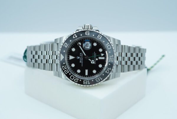 BRAND NEW Rolex 126710GRNR GMT MASTER II BLACK GREY BEZEL JUBILEE BAND 2024 FULL SET - Image 10