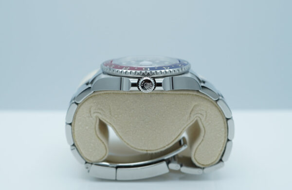 Rolex 126710BLRO PEPSI GMT MASTER II RED BLUE BEZEL OYSTER BAND 2022 FULL SET - Image 3