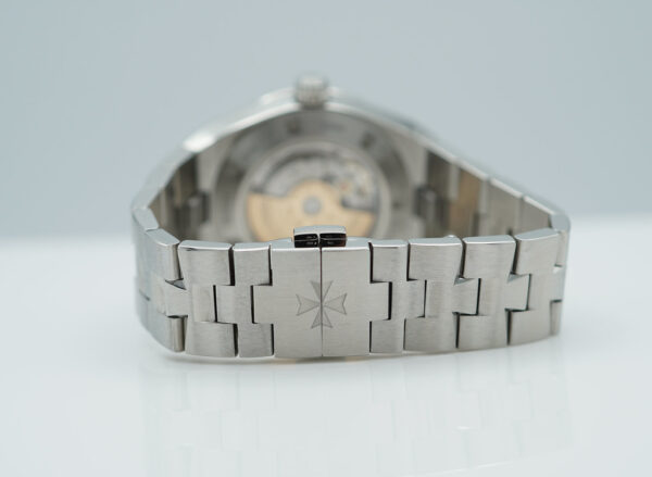 Vacheron CONSTANTIN OVERSEAS 34.5MM 4600V STAINLESS STEEL BLUE DIAL FULL SET - Image 7