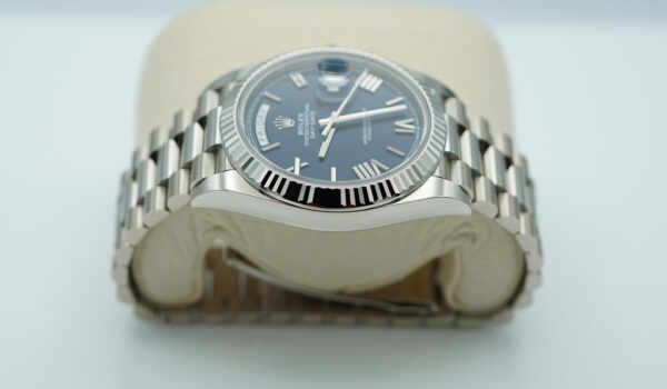 Rolex 228239 DAY DATE 40 WHITE GOLD BLUE ROMAN DIAL 2022 COMPLETE SET - Image 3