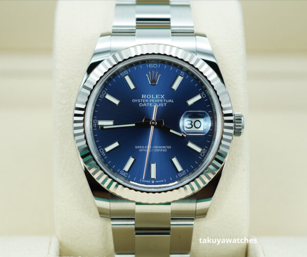 Rolex 126334 DATEJUST 41 FLUTED BEZEL BLUE STICK DIAL OYSTER BAND COMPLETE SET