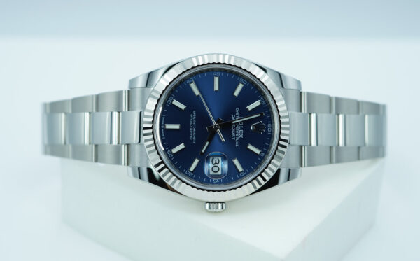 Rolex 126334 DATEJUST 41 FLUTED BEZEL BLUE STICK DIAL OYSTER BAND COMPLETE SET - Image 9