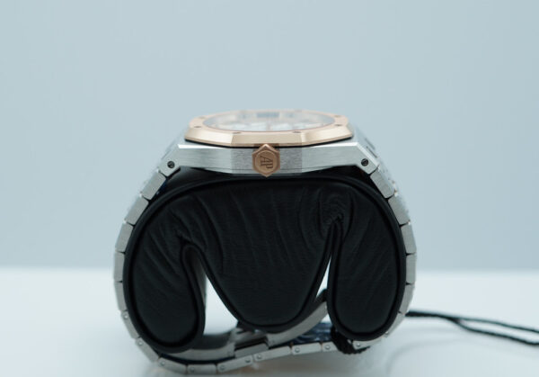 BRAND NEW Audemars PIGUET ROYAL OAK 15550SR ROSE GOLD STEEL WHITE DIAL 2024 FULL SET - Image 3