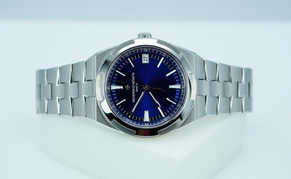 Vacheron CONSTANTIN OVERSEAS 4500V STAINLESS STEEL BLUE DIAL 2021 FULL SET - Image 10