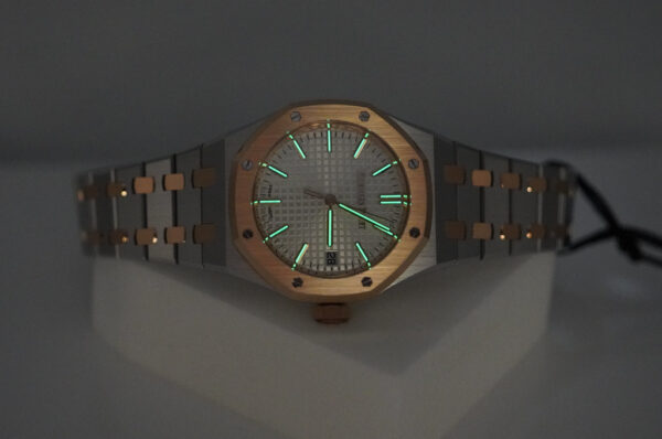 BRAND NEW Audemars PIGUET ROYAL OAK 15550SR ROSE GOLD STEEL WHITE DIAL 2024 FULL SET - Image 12