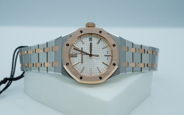 BRAND NEW Audemars PIGUET ROYAL OAK 15550SR ROSE GOLD STEEL WHITE DIAL 2024 FULL SET - Image 11
