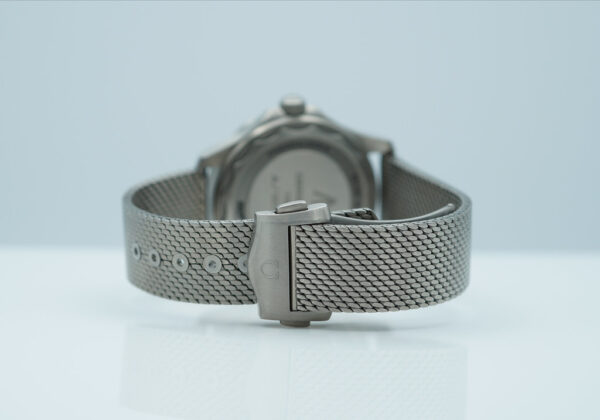 Omega SEAMASTER DIVER 300M 007 JAMES BOND TITANIUM MESH BRACELET FULL SET - Image 7