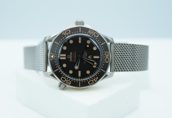 Omega SEAMASTER DIVER 300M 007 JAMES BOND TITANIUM MESH BRACELET FULL SET - Image 10