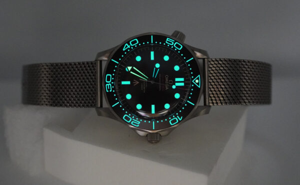 Omega SEAMASTER DIVER 300M 007 JAMES BOND TITANIUM MESH BRACELET FULL SET - Image 11
