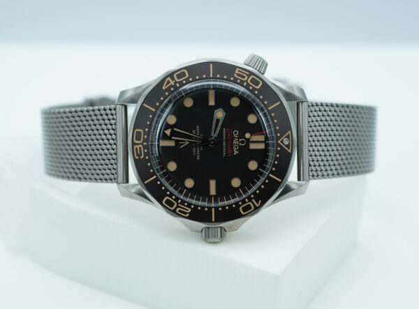 Omega SEAMASTER DIVER 300M 007 JAMES BOND TITANIUM MESH BRACELET FULL SET - Image 9