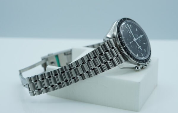 BRAND NEW Omega SPEEDMASTER PROFESSIONAL MOONWATCH 3861 SAPPHIRE 2024 FULL SET - Image 5