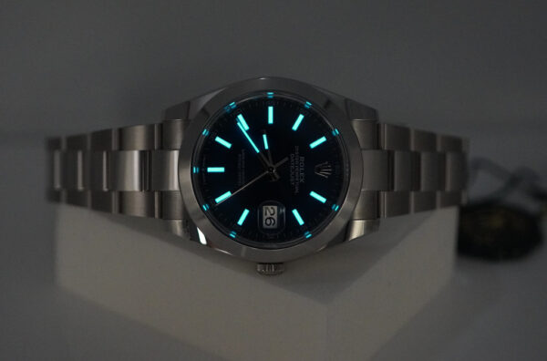BRAND NEW Rolex 126300 DATEJUST 41 BLUE STICK DIAL OYSTER BAND 2024 COMPLETE SET - Image 11
