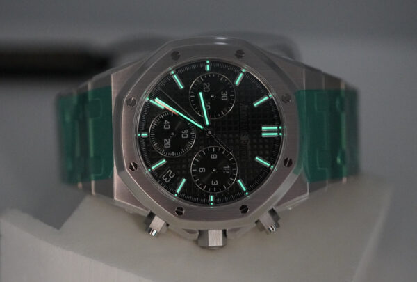 BRAND NEW Audemars PIGUET ROYAL OAK CHRONOGRAPH 50TH ANNIVESARY 26240ST GREEN DIAL FULL SET - Image 11