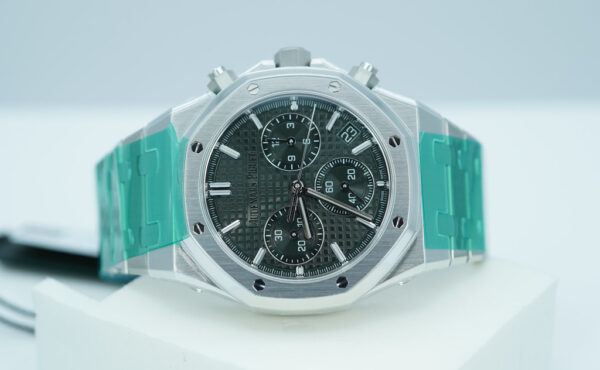 BRAND NEW Audemars PIGUET ROYAL OAK CHRONOGRAPH 50TH ANNIVESARY 26240ST GREEN DIAL FULL SET - Image 10