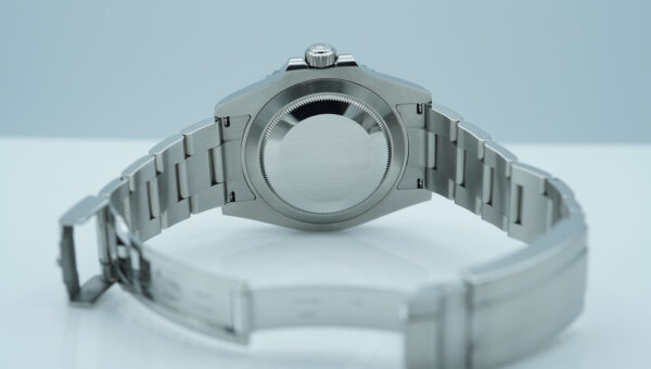 Rolex 124060 SUBMARINER NO DATE 41MM 2022 WARRANTY COMPLETE SET - Image 8