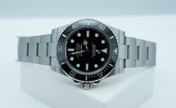 Rolex 124060 SUBMARINER NO DATE 41MM 2022 WARRANTY COMPLETE SET - Image 9