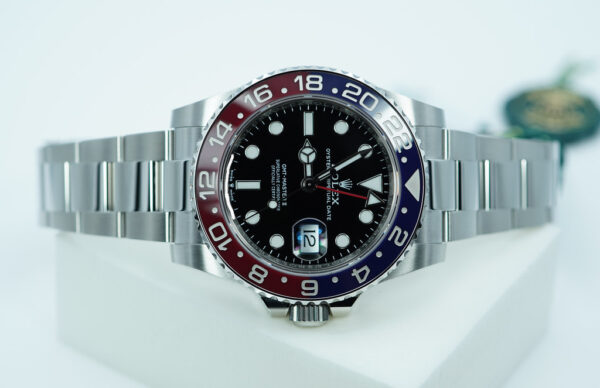 BRAND NEW Rolex 126710BLRO PEPSI GMT MASTER II RED BLUE BEZEL OYSTER 2024 FULL SET - Image 9