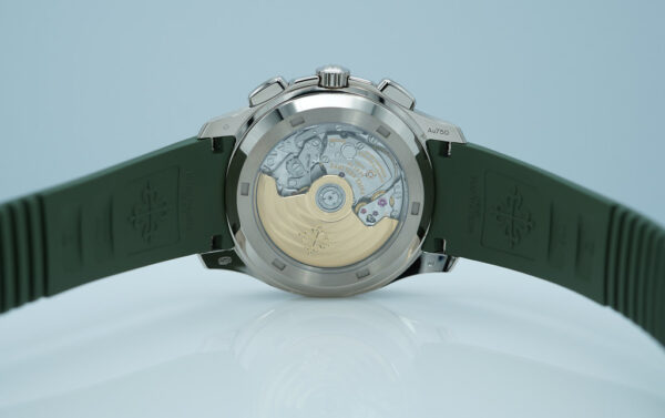 BRAND NEW Patek PHILIPPE 5968G AQUANAUT CHRONOGRAPH 18K WHITE GOLD GREEN DIAL FULL SET - Image 8