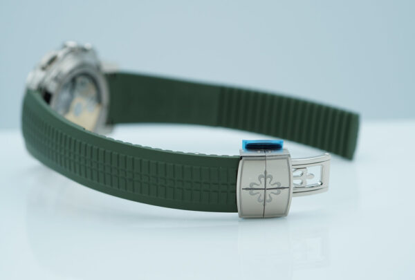 BRAND NEW Patek PHILIPPE 5968G AQUANAUT CHRONOGRAPH 18K WHITE GOLD GREEN DIAL FULL SET - Image 7