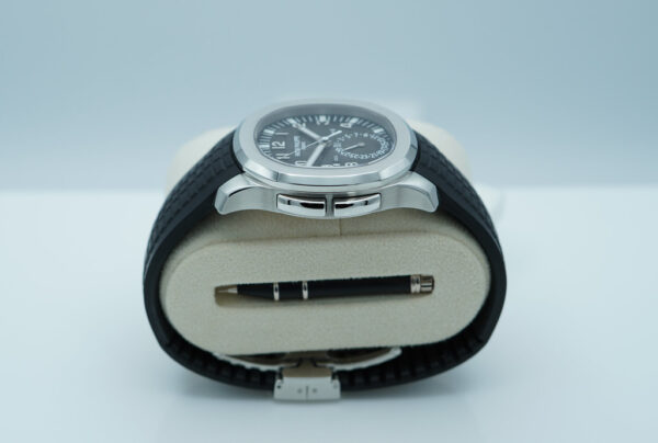 Patek PHILIPPE 5164A AQUANAUT TRAVEL TIME STAINLESS STEEL 2021 COMPLETE SET - Image 4
