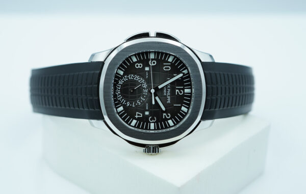 Patek PHILIPPE 5164A AQUANAUT TRAVEL TIME STAINLESS STEEL 2021 COMPLETE SET - Image 10