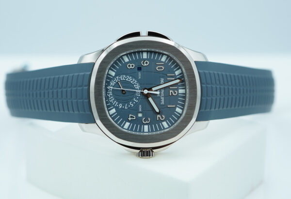 BRAND NEW Patek PHILIPPE 5164G AQUANAUT TRAVEL TIME 18K WHITE GOLD BLUE DIAL 2024 FULL SET - Image 9