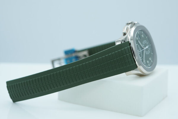 BRAND NEW Patek PHILIPPE 5968G AQUANAUT CHRONOGRAPH 18K WHITE GOLD GREEN DIAL FULL SET - Image 6