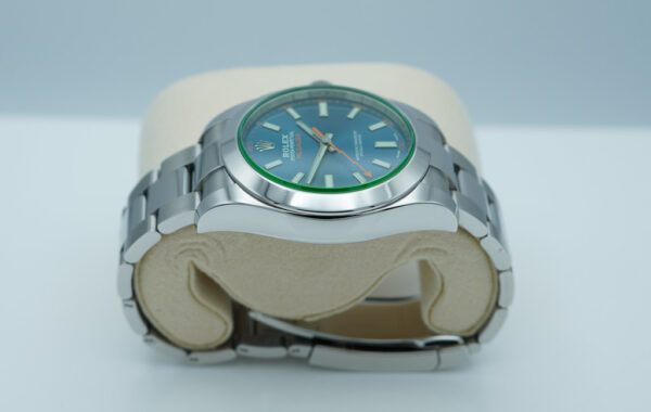 Rolex 116400GV MILGAUSS GREEN CRYSTAL Z BLUE DIAL 2019 COMPLETE SET - Image 4