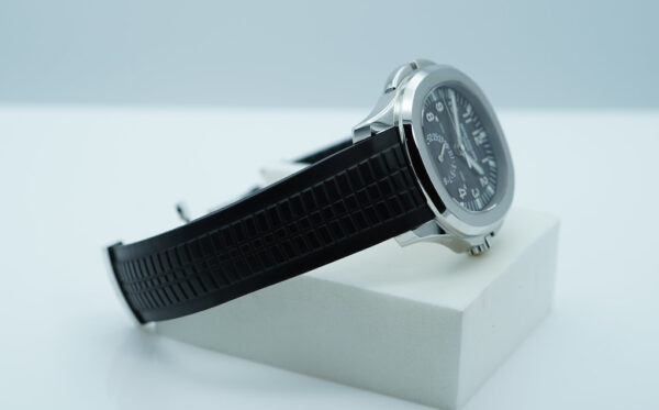 Patek PHILIPPE 5164A AQUANAUT TRAVEL TIME STAINLESS STEEL 2021 COMPLETE SET - Image 5