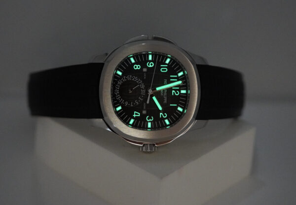 Patek PHILIPPE 5164A AQUANAUT TRAVEL TIME STAINLESS STEEL 2021 COMPLETE SET - Image 12