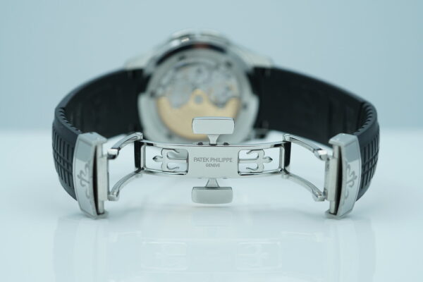 Patek PHILIPPE 5164A AQUANAUT TRAVEL TIME STAINLESS STEEL 2021 COMPLETE SET - Image 8