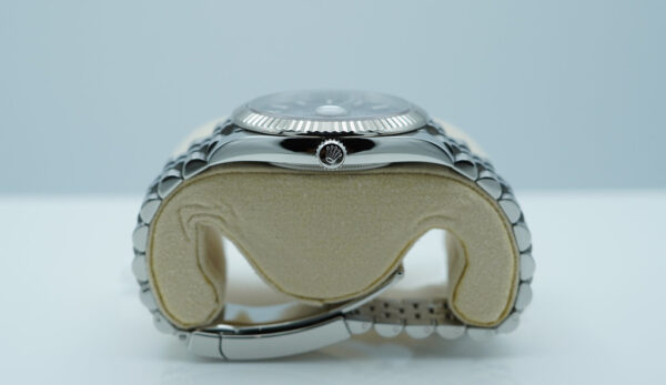 Rolex 126334 DATEJUST 41 FLUTED BEZEL BLUE STICK DIAL JUBILEE WARRANTY FULL SET - Image 3