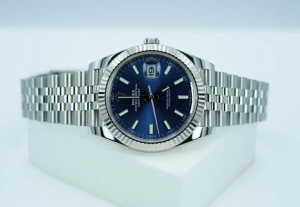 Rolex 126334 DATEJUST 41 FLUTED BEZEL BLUE STICK DIAL JUBILEE WARRANTY FULL SET - Image 9