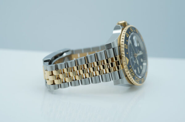 Rolex 126713GRNR GMT MASTER 2 GREY BLACK BEZEL JUBILEE BAND 2023 FULL SET - Image 6