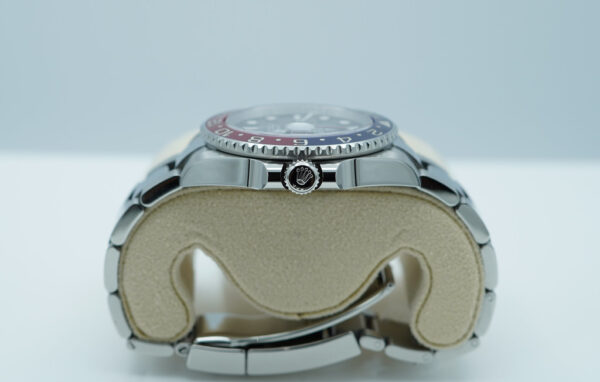 Rolex 126710BLRO PEPSI GMT MASTER II RED BLUE BEZEL OYSTER 2023 FULL SET - Image 3