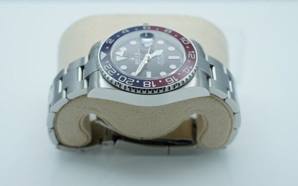 Rolex 126710BLRO PEPSI GMT MASTER II RED BLUE BEZEL OYSTER 2023 FULL SET - Image 4