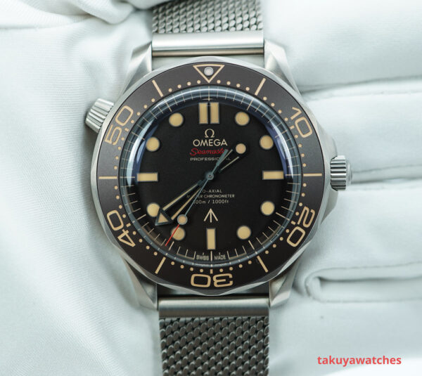 Omega SEAMASTER DIVER 300M 007 JAMES BOND TITANIUM BRACELET 2023 FULL SET