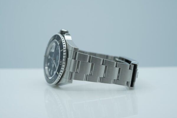 Rolex 126610LN SUBMARINER DATE 41 NEW MODEL 2023 WARRANTY COMPLETE SET - Image 3