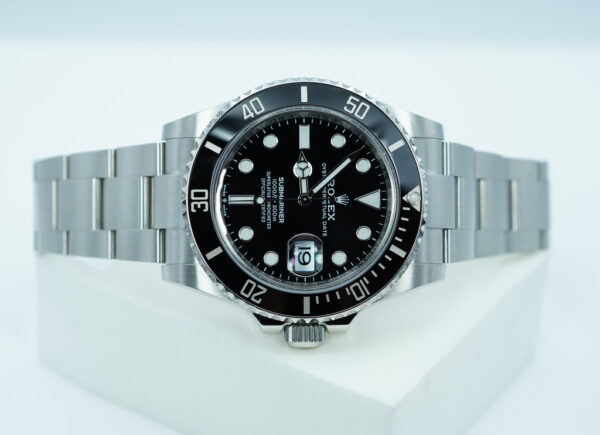 Rolex 126610LN SUBMARINER DATE 41 NEW MODEL 2023 WARRANTY COMPLETE SET - Image 8