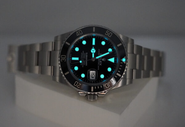 Rolex 126610LN SUBMARINER DATE 41 NEW MODEL 2023 WARRANTY COMPLETE SET - Image 11