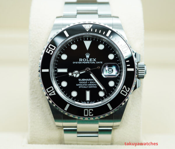 Rolex 126610LN SUBMARINER DATE 41 NEW MODEL 2023 WARRANTY COMPLETE SET
