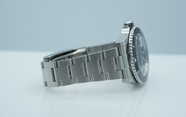 Rolex 126610LN SUBMARINER DATE 41 NEW MODEL 2023 WARRANTY COMPLETE SET - Image 4