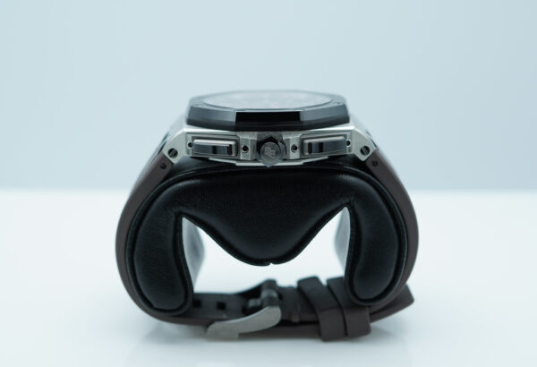Audemars PIGUET ROYAL OAK OFFSHORE 26400IO TITANIUM CERAMIC 2020 WARRANTY FULL SET - Image 3