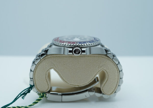 BRAND NEW Rolex 126710BLRO PEPSI GMT MASTER II RED BLUE JUBILEE BAND 2024 FULL SET - Image 3