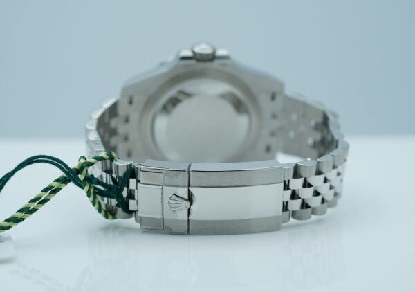 BRAND NEW Rolex 126710BLRO PEPSI GMT MASTER II RED BLUE JUBILEE BAND 2024 FULL SET - Image 7