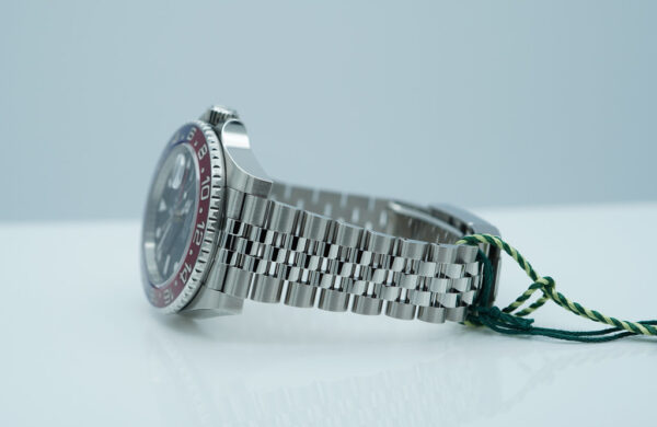 BRAND NEW Rolex 126710BLRO PEPSI GMT MASTER II RED BLUE JUBILEE BAND 2024 FULL SET - Image 5